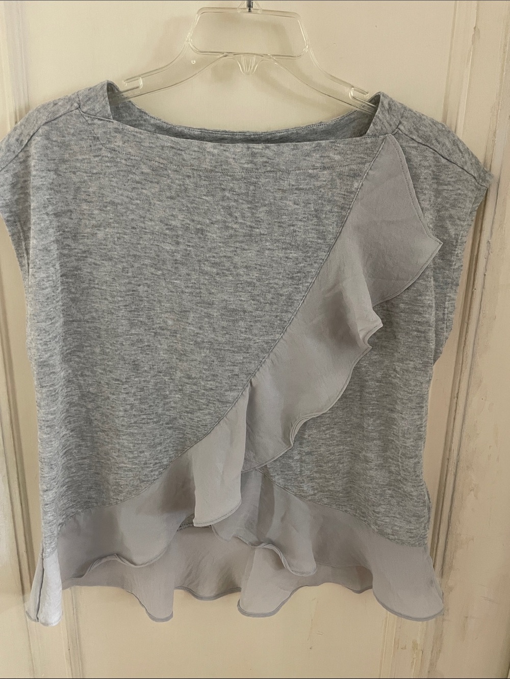 Banana Republic Light Gray Ruffle Short Sleeve Top